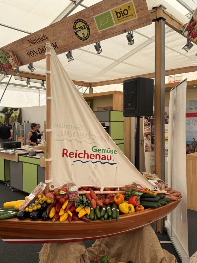 Reichenau-Gemüse eG - Gemüseschiff auf einer Messe